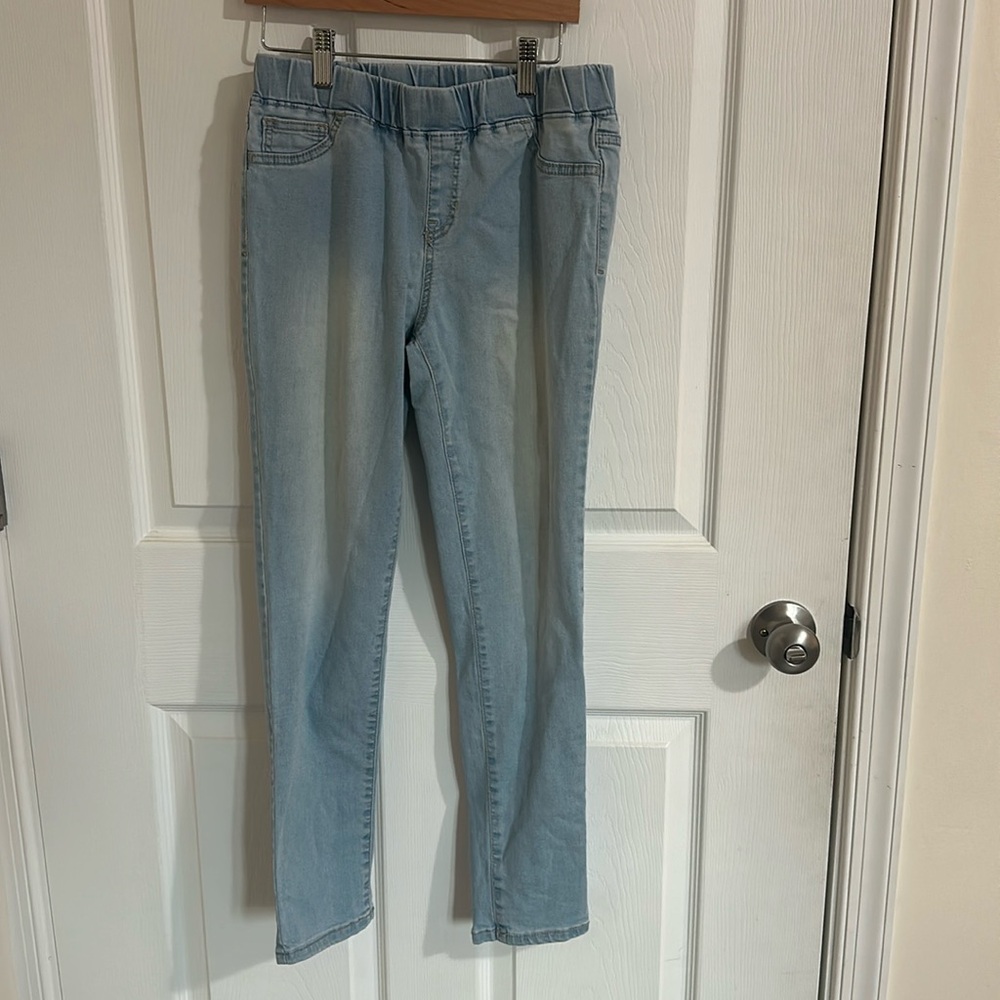 Girls leggings by Cat & Jack size 14 (elastic waist band) light wash
